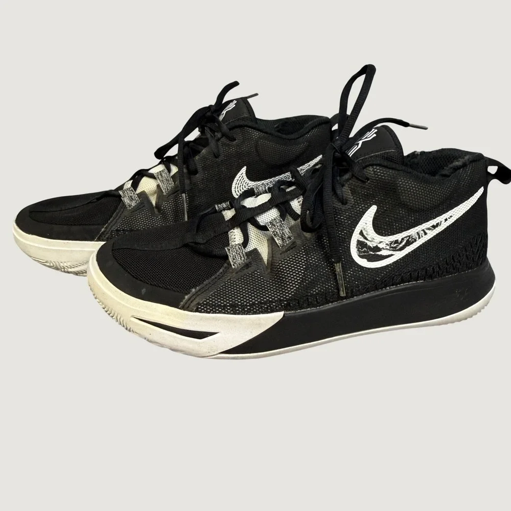 Nike Kyrie Flytrap 4 Basketball Shoes Mens Black White CT1972-001 Sneakers *READ